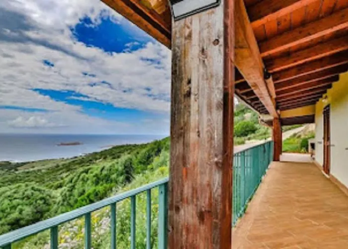 Villa In Sardinia Minutes From Beaches Isola Rossa (Sassari)